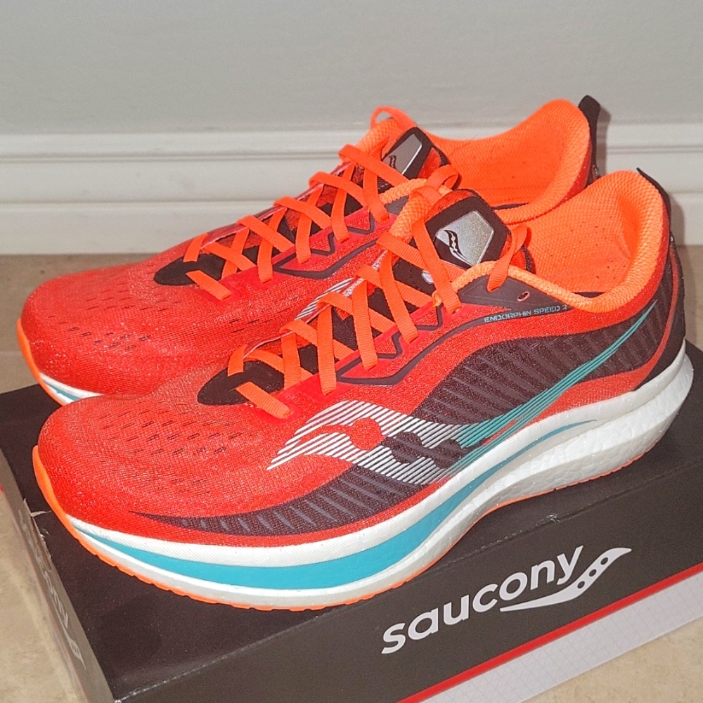 Saucony Endorphin Speed 2 size 11